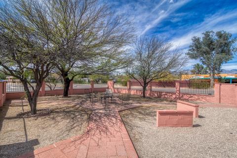 4002 E Montecito St, Tucson, AZ 85711 photo 3