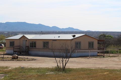 1075 E Morris Ln, Benson, AZ 85602 photo 1