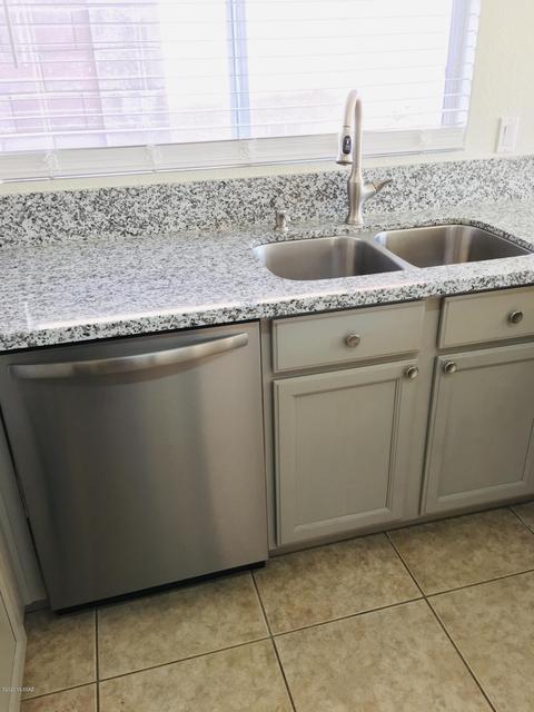 8929 E Rainsage St, Tucson, AZ 85747 photo 7