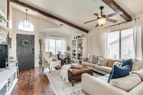 10799 S Van Trap Spring Dr, Vail, AZ 85641 photo 2