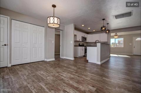 217 E Lester St, Tucson, AZ 85705 photo 3