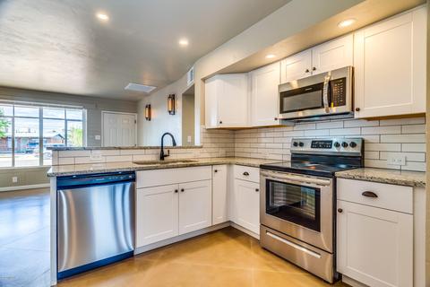 3656 E Sylvane St, Tucson, AZ 85713 photo 17