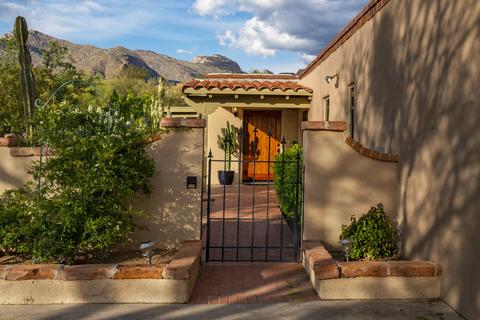 525 E Deone Cir, Tucson, AZ 85704 photo 2