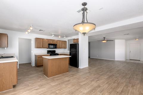 10563 S Silverbluff Dr, Vail, AZ 85641 photo 7