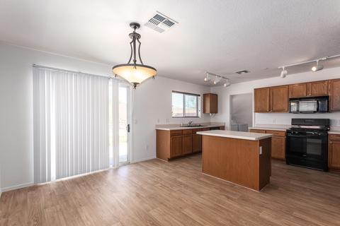 10563 S Silverbluff Dr, Vail, AZ 85641 photo 6