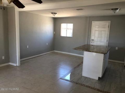 223 E 35th St, Tucson, AZ 85713 photo 4