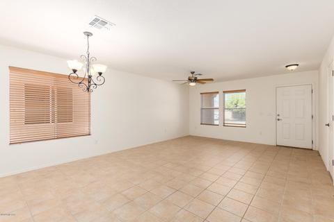 9416 E Grapevine Spring Pl, Tucson, AZ 85710 photo 5