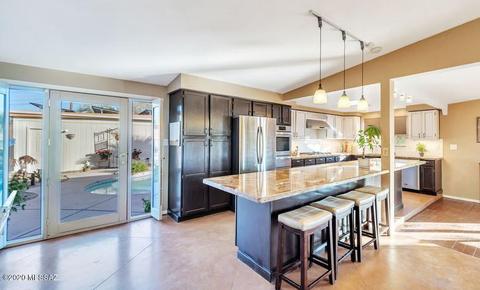 226 E Suffolk Dr, Tucson, AZ 85704 photo 9