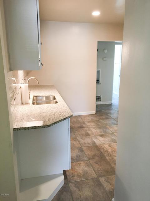 1008 E Glenn St, Tucson, AZ 85719 photo 5