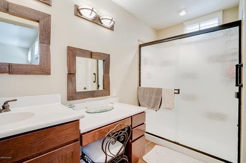 5285 E Timrod St, Tucson, AZ 85711 photo 5