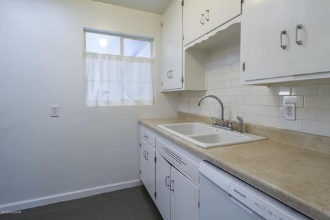 4373 E 16th St, Tucson, AZ 85711 photo 8