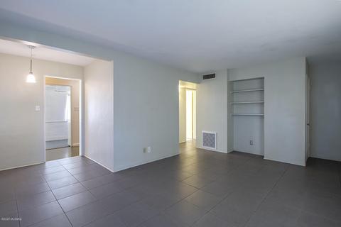 4373 E 16th St, Tucson, AZ 85711 photo 3
