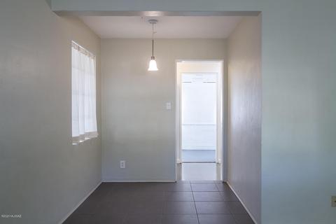 4373 E 16th St, Tucson, AZ 85711 photo 5