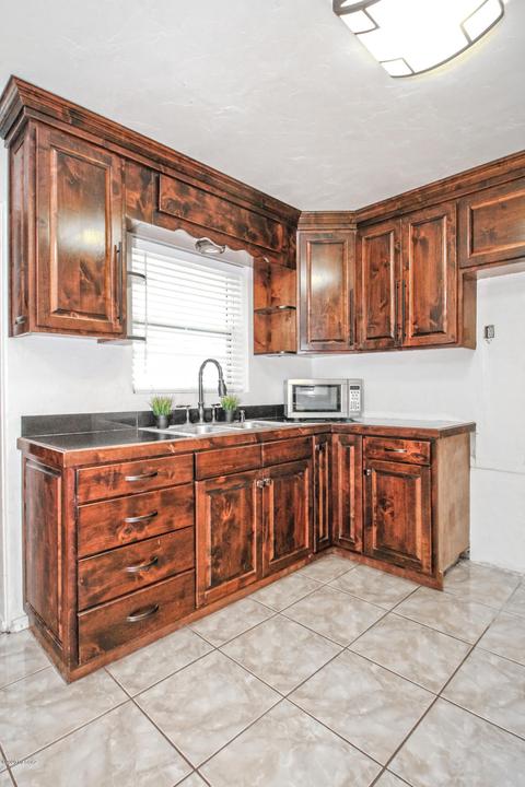 3157 E Silverlake Rd, Tucson, AZ 85713 photo 13