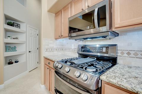 7808 E Whileaway Pl, Tucson, AZ 85750 photo 14