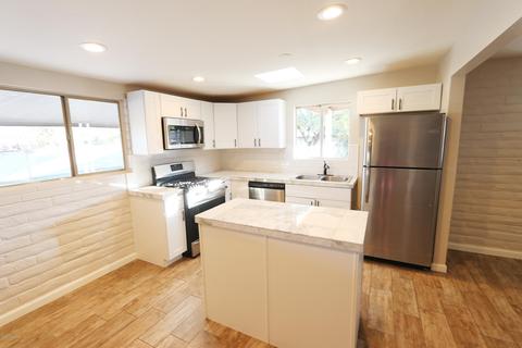 8021 Eli St, Tucson, AZ 85710 photo 2