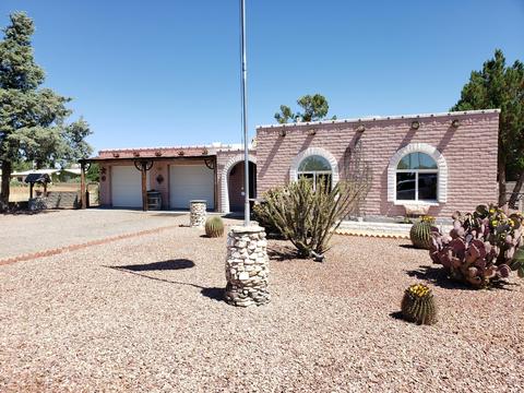 1017 Justin St, Pearce, AZ 85625 photo 2