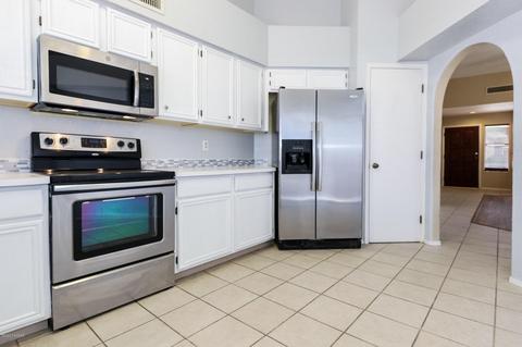 10391 E Thunderbolt Dr, Tucson, AZ 85748 photo 9