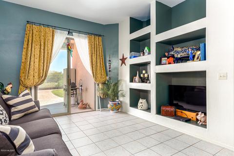 633 E Pima Meadows Dr, Vail, AZ 85641 photo 2