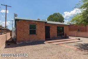 1822 E Seneca St, Tucson, AZ 85719 photo 2