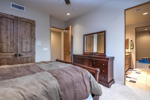 9421 S Old Soldier Trl, Vail, AZ 85641 photo 32