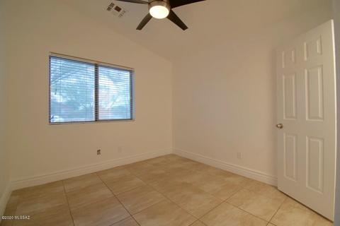8907 E Maxwell Dr, Tucson, AZ 85747 photo 16