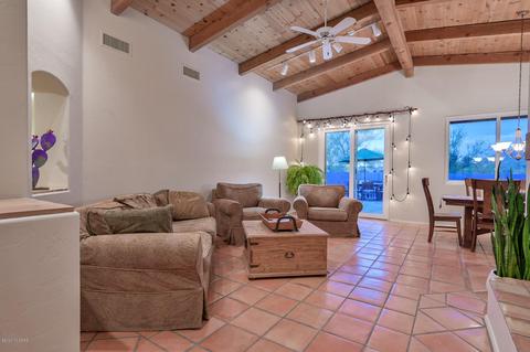557 E Squirrel Tail Dr N, Tucson, AZ 85704 photo 6