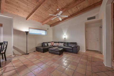 557 E Squirrel Tail Dr N, Tucson, AZ 85704 photo 11