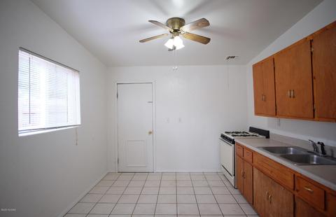 3419 E Lind Rd, Tucson, AZ 85716 photo 9