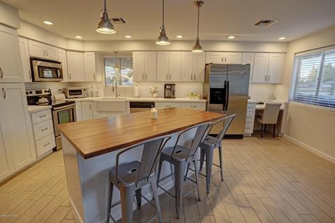 8702 E Burning Tree Dr, Tucson, AZ 85710 photo 11