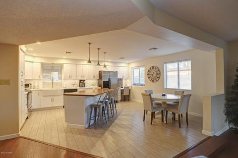 8702 E Burning Tree Dr, Tucson, AZ 85710 photo 9