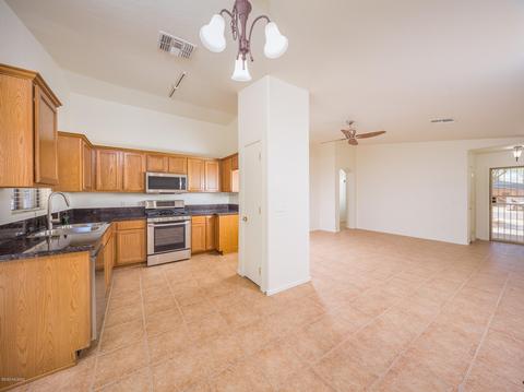 3586 E Felix Blvd, Tucson, AZ 85706 photo 4