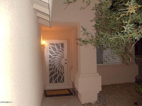 8129 E Sundew Dr, Tucson, AZ 85710 photo 2