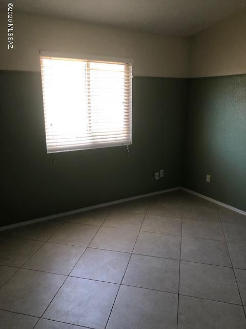 8129 E Sundew Dr, Tucson, AZ 85710 photo 12
