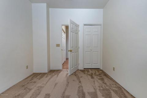 1582 E Painted Colt Loop, Tucson, AZ 85719 photo 21