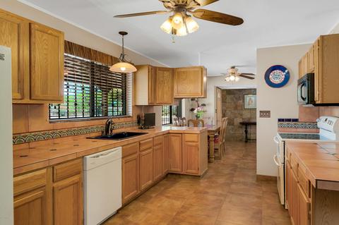 7901 E Mabel Dr, Tucson, AZ 85715 photo 9