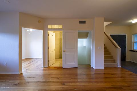 537 E Roger Rd, Tucson, AZ 85705 photo 9