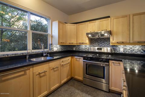 537 E Roger Rd, Tucson, AZ 85705 photo 6