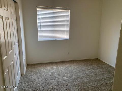 8515 E Sarnoff Ridge Loop, Tucson, AZ 85710 photo 6