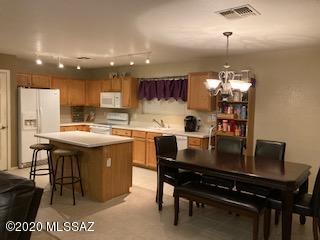 13762 E Shadow Pines Ln, Vail, AZ 85641 photo 3