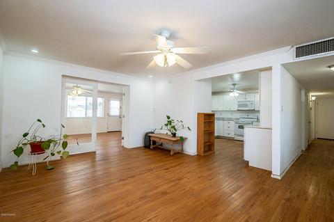 8641 E 27th Pl, Tucson, AZ 85710 photo 9