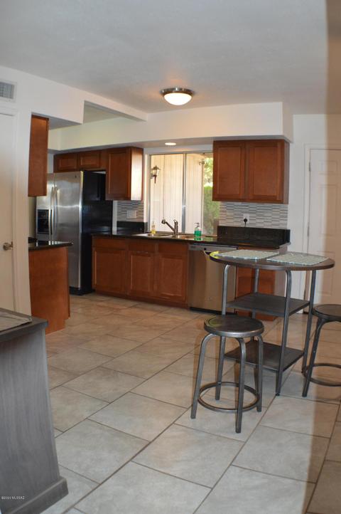 9561 E 29th St, Tucson, AZ 85748 photo 3