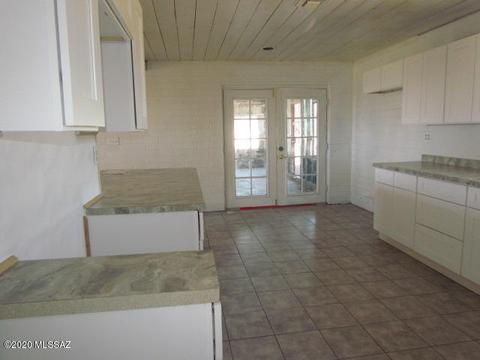 85575 E Hussey St, Mammoth, AZ 85618 photo 8