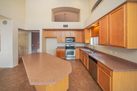 10447 E Rita Ranch Crossing Cir, Tucson, AZ 85747 photo 5
