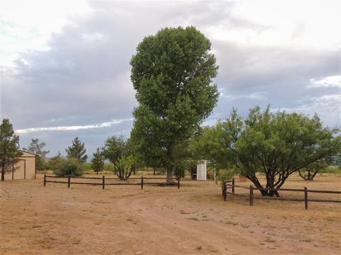 13797 S Chato Rd, Pearce, AZ 85625 photo 5