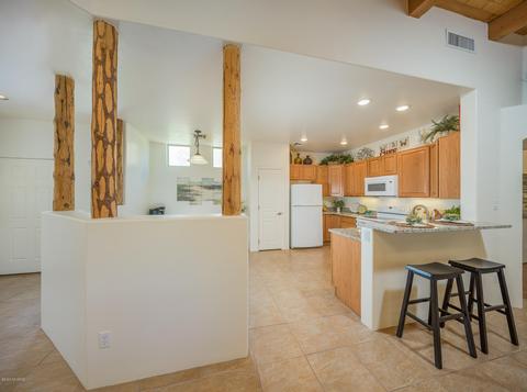 7657 E Palace Park Loop, Tucson, AZ 85710 photo 8
