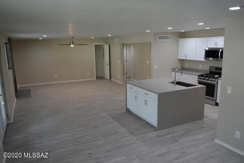 8610 E Pima St, Tucson, AZ 85715 photo 9