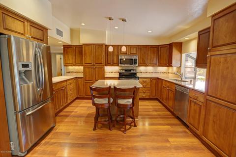 6941 Edgemont St, Tucson, AZ 85710 photo 2