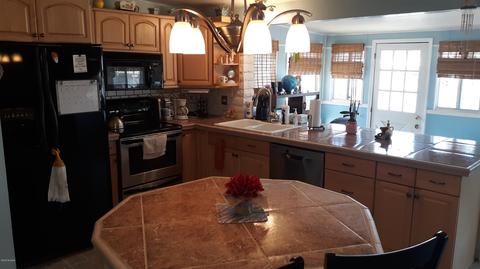 9051 E Kenyon Dr, Tucson, AZ 85710 photo 2
