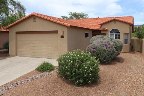 5172 E Circulo Las Cabanas, Tucson, AZ 85711 photo 2